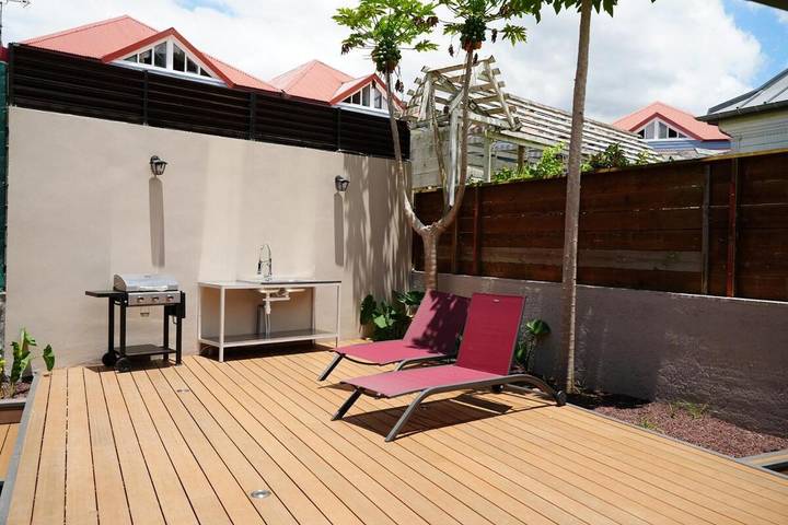 Location de vacances pour 6 personnes, avec jacuzzi ainsi que terrasse et jardin à Entre-Deux - 3