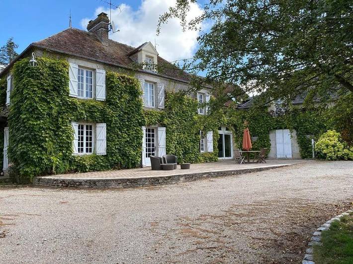 Villa pour 8 personnes, avec sauna ainsi que piscine et jardin