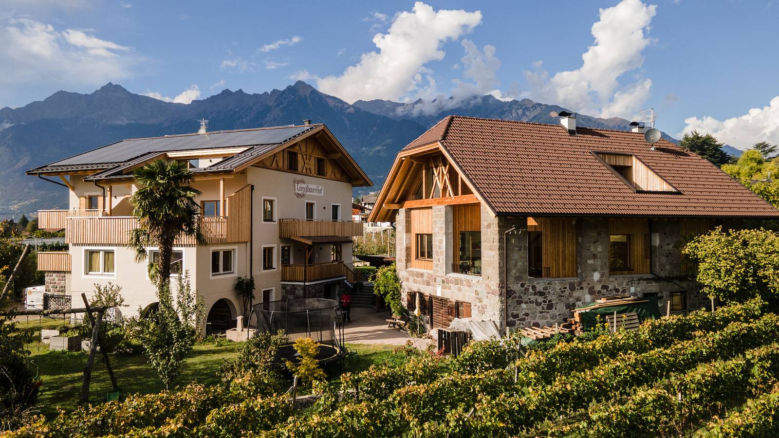 Ganze Wohnung, Ferienwohnung "Torgglbauer 4" mit Bergblick, Pool, Terrasse & Wlan in Meran, Sarntaler Alpen