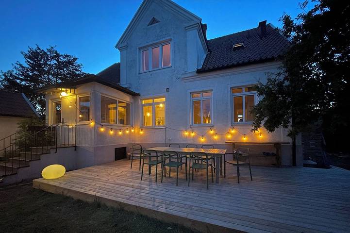 Ferienhaus für 9 Personen, mit Garten und Balkon - 1