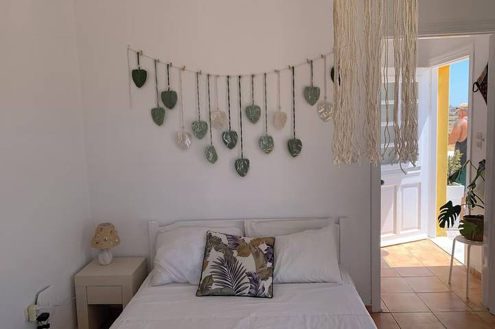 Appartamento intero, Penthouse studio overlooking Paroikia Bay! in Paros