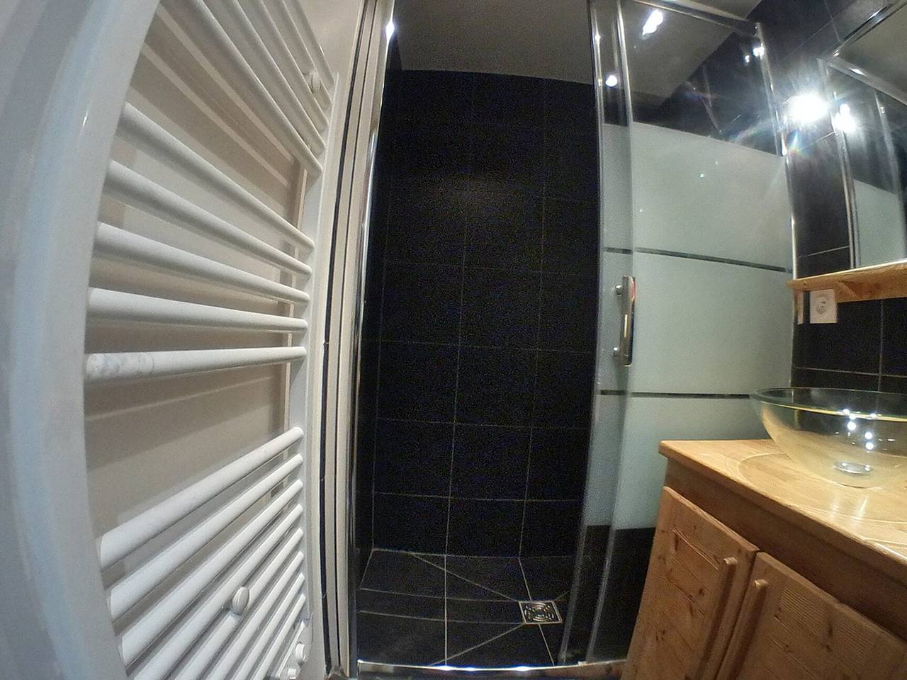 Monolocale intero, Studio for 3-4 in the heart of Avoriaz, Wifi included in Morzine, Les Portes du Soleil