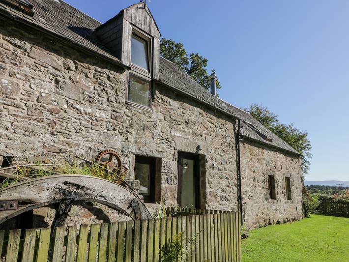 Cottage für 8 Personen mit Garten in Perthshire