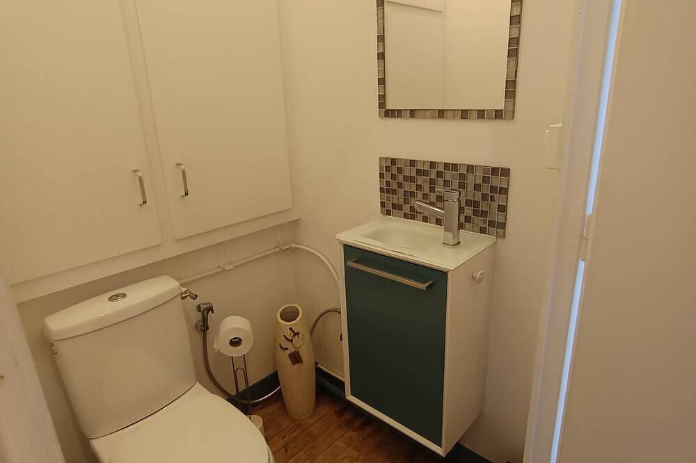 Aux Lits De La Loire, town house in the center of Champtoceaux. in Champtoceaux, Región de Cholet