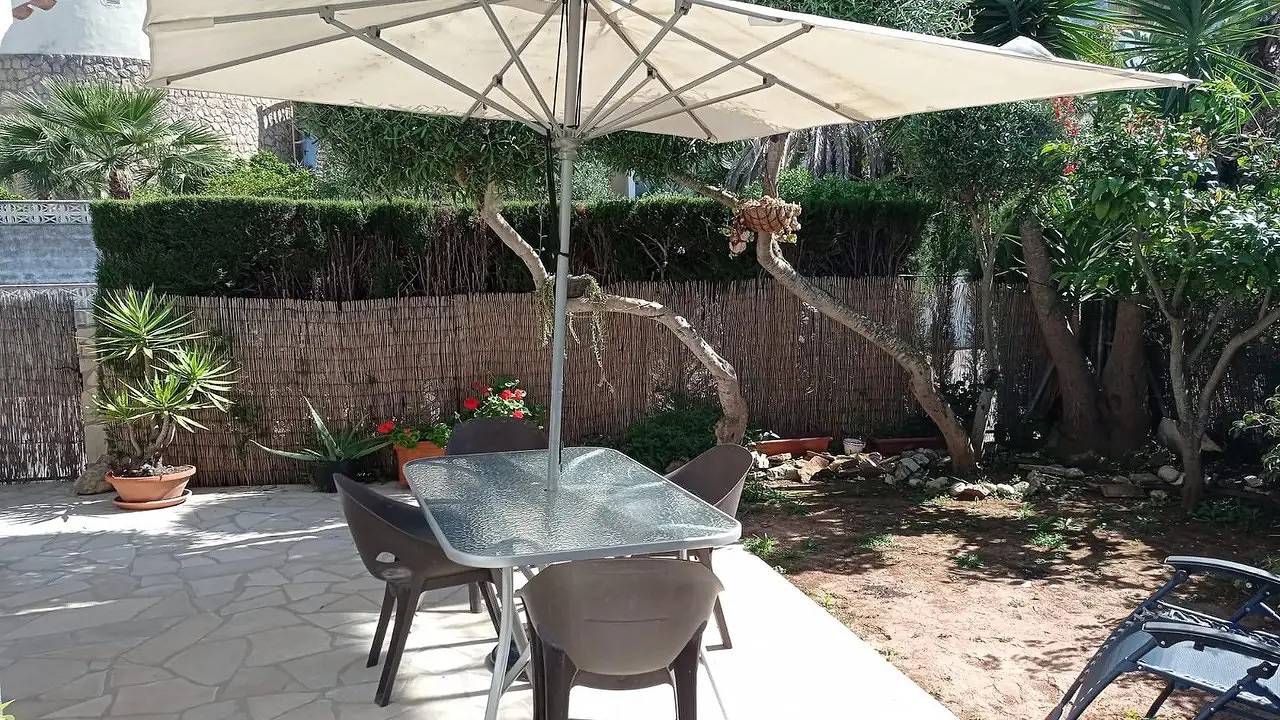 Bungalow pour 5 personnes avec terrasse in Montgo, Dénia