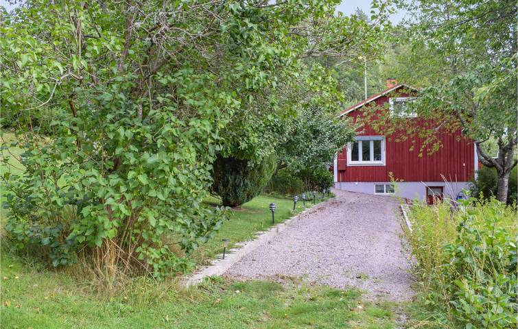 Hus för 5 Personer med trädgård in Västervik