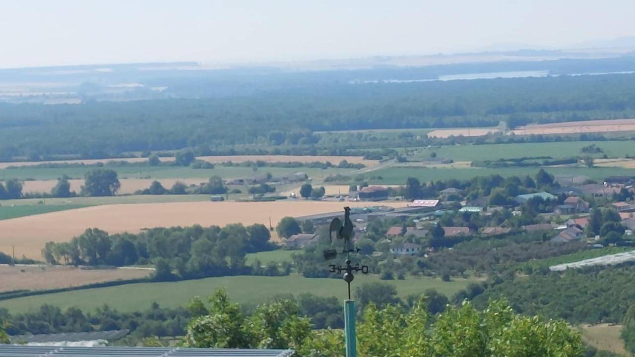 Appartement de vacances entier, Chambres royales in Vigneulles-lès-Hattonchâtel, Région de Commercy