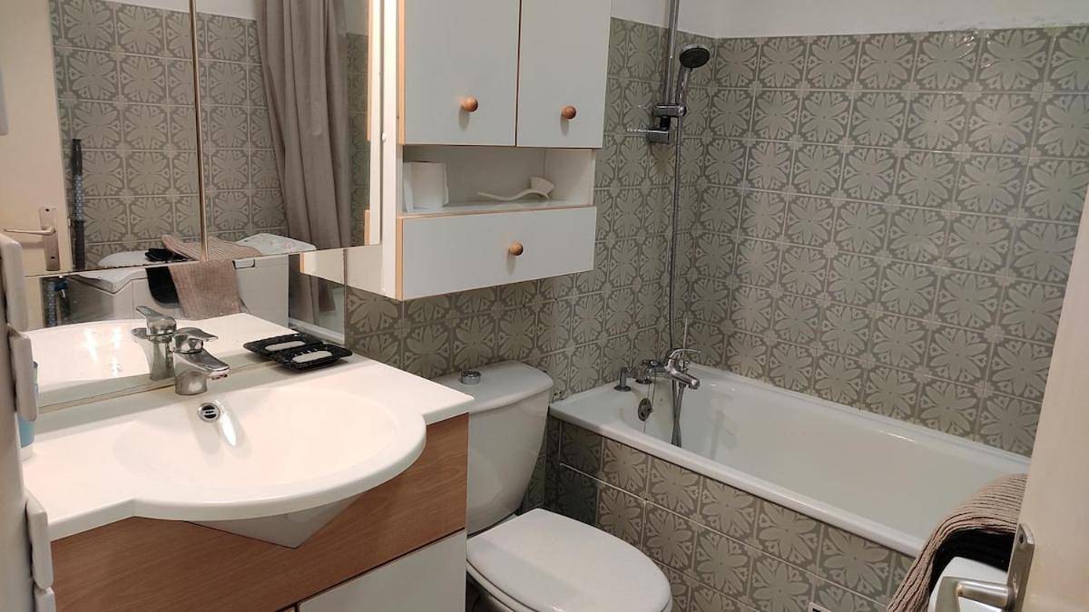 Appartement entier, Cozy Studio Apartment Close to Melun and Vaux-le-Penil in Vaux-le-Pénil, Seine-et-Marne