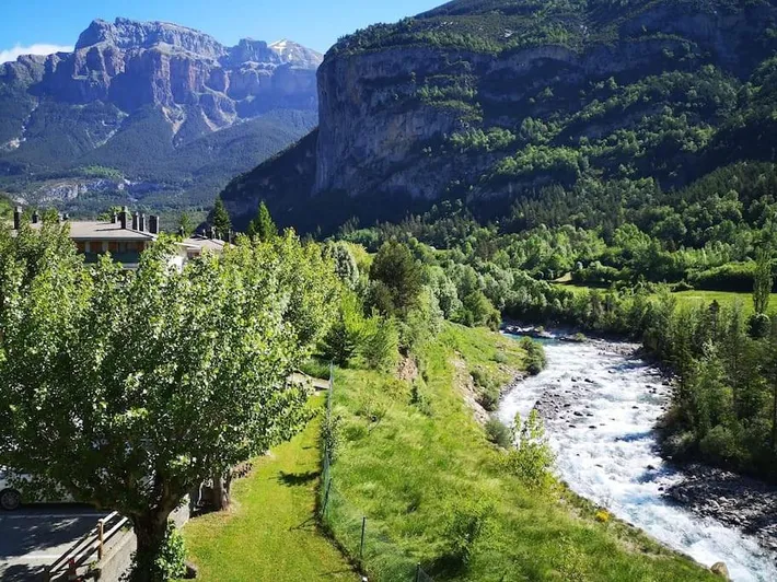 Appartement de vacances pour 5 personnes, avec piscine ainsi que vue et jardin - 1