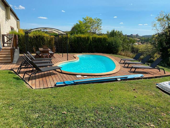 Maison de vacances pour 8 personnes, avec terrasse ainsi que piscine et jardin, adapté aux familles