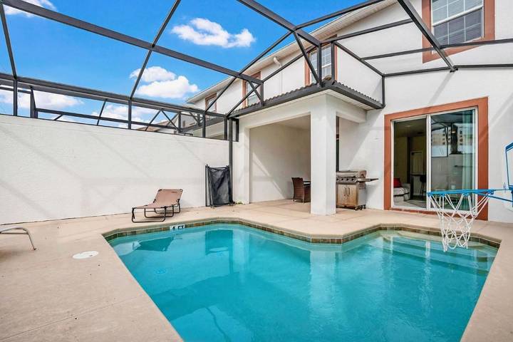 Casa de vacaciones para 8 personas, con piscina y terraza además de jardín y jacuzzi - 1