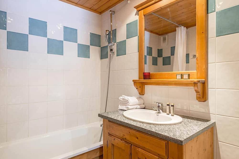 Ganze Wohnung, 300m bis zum stadtzentrum, schwimmbad, sauna, hammam, terrasse, balkon, fernseher in Plagne Villages, La Plagne-Tarentaise