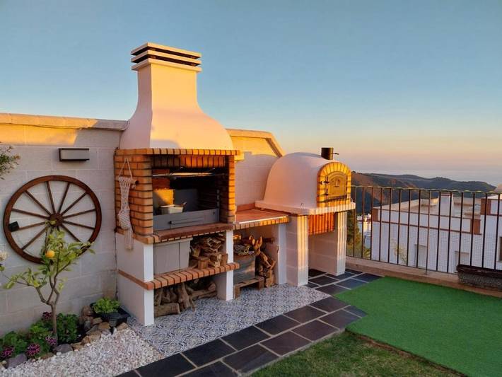 Casa rural para 4 personas, con Jacuzzi y Terraza además de Jardín y Vistas en Felix