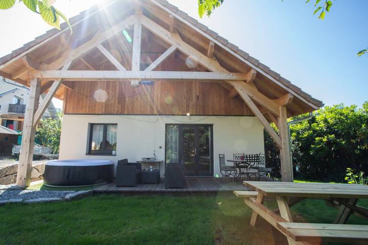 Chalet pour 6 personnes, avec terrasse et jardin