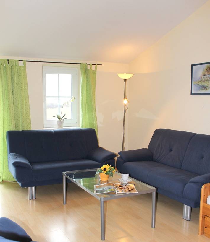 Ferienwohnung für 4 Personen, mit Ausblick und Balkon sowie Garten in Riepsdorf - 2