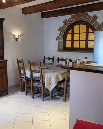 Gîte pour 6 personnes, avec terrasse à Peille
