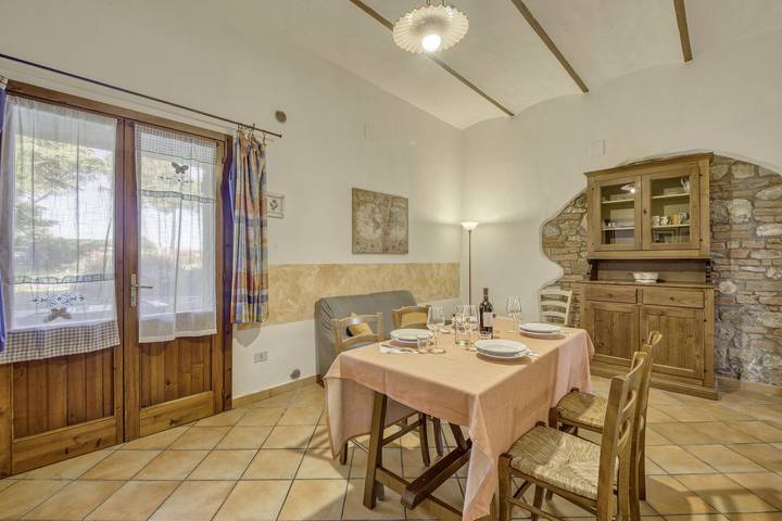 Ferienwohnung für 4 Personen, mit Terrasse und Pool, kinderfreundlich - 1