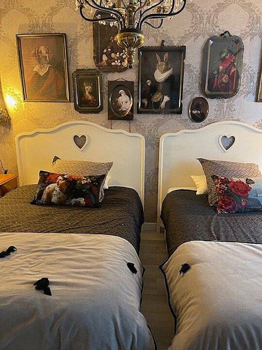 Maison d'hôtes à La Guinière - Chambre aux portraits in Couëron, Région de Nantes