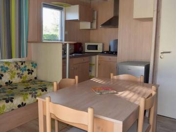Chalet pour 4 Personnes dans Saint-Félix-de-Bourdeilles, Périgord Vert, Photo 3