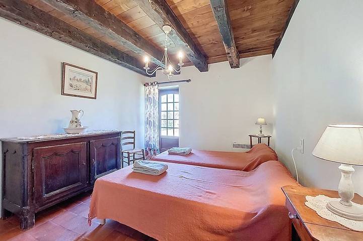 Gîte pour 4 personnes, avec jardin, animaux acceptés à Jayac - 2