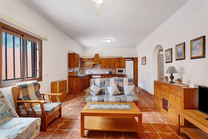 Ganze Wohnung, Ferienwohnung 'Teresa' mit Bergblick und Wlan in Los Pedregales, Buenavista del Norte