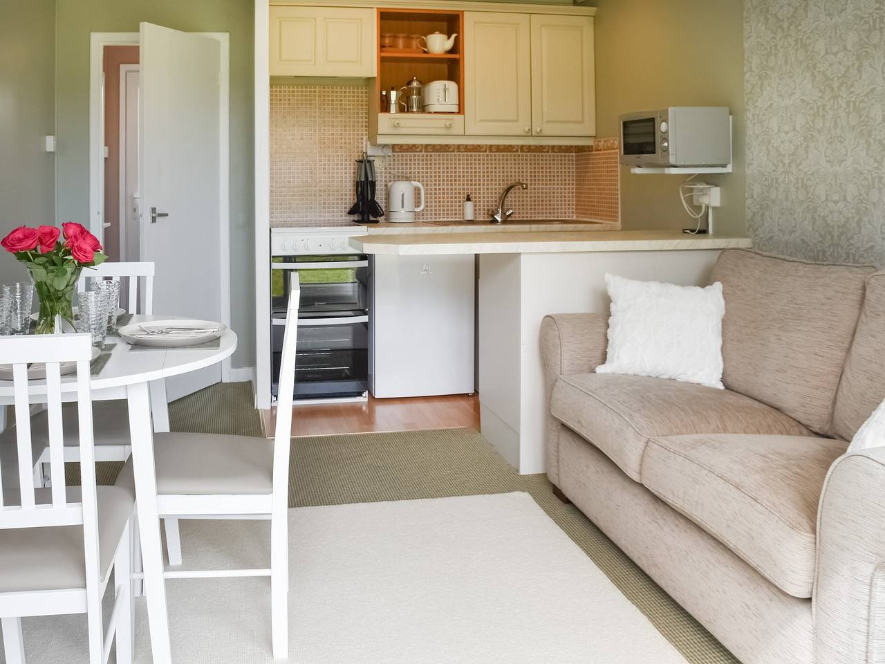 Mulberry Tree Cottage in Burgh Castle, Great Yarmouth