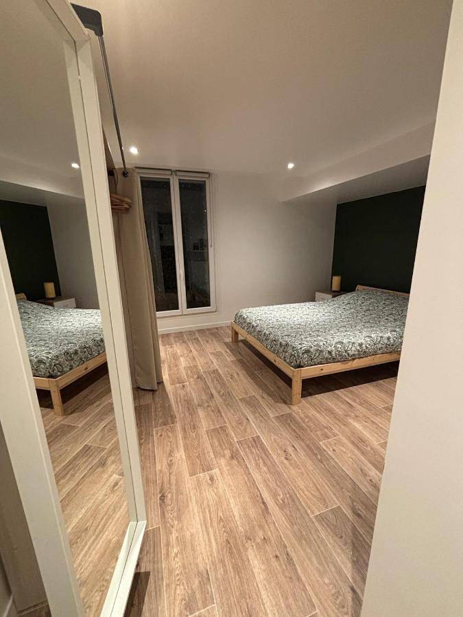 Location de vacances pour 7 personnes, avec terrasse et jardin à Charmeil - 2