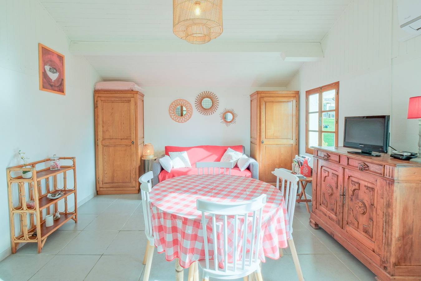 Vakantiehuis 'Gîte Le Moutat-Le Châlet' met privé terras, wifi en airconditioning, foto 7