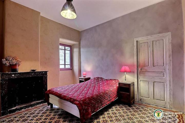 Location de vacances pour 7 personnes, avec terrasse ainsi que piscine et jardin à Beaulieu (Largentière) - 2