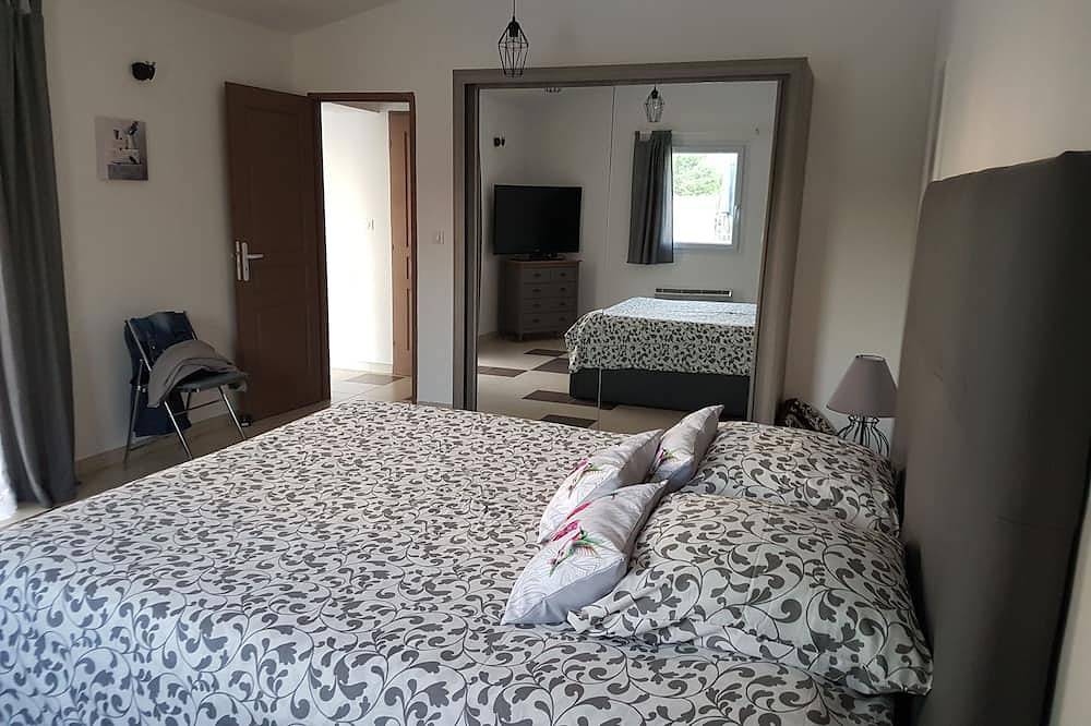 Under the charm of Bel Air in Bouc-Bel-Air, Aix-en-Provence region