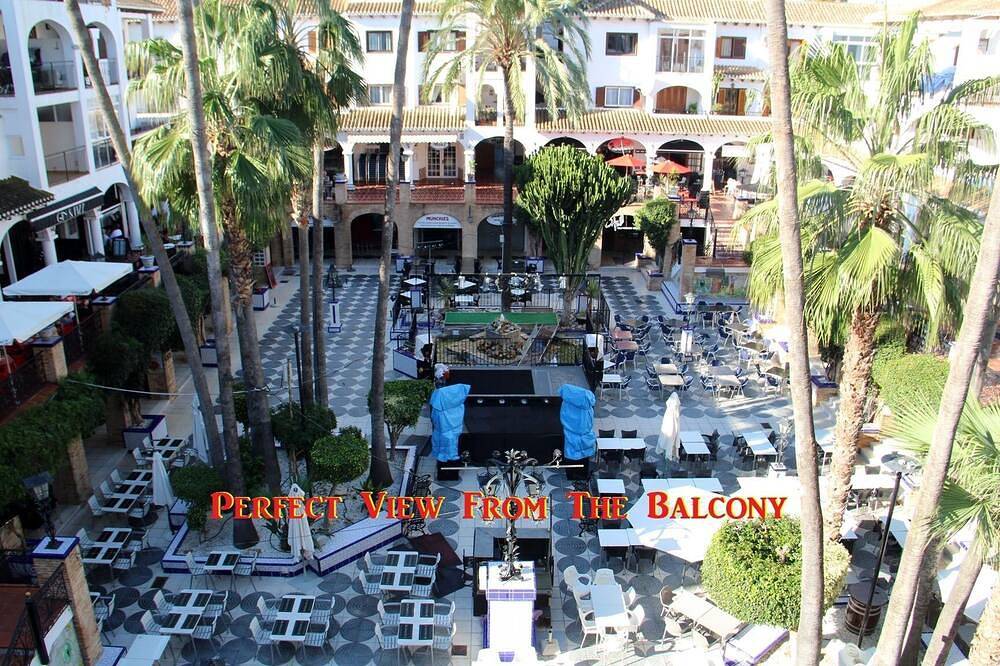 Ganze Wohnung, Das perfekte Apartment an der Villamartin Plaza mit Blick auf die Plaza in Brisas y Golf, Orihuela