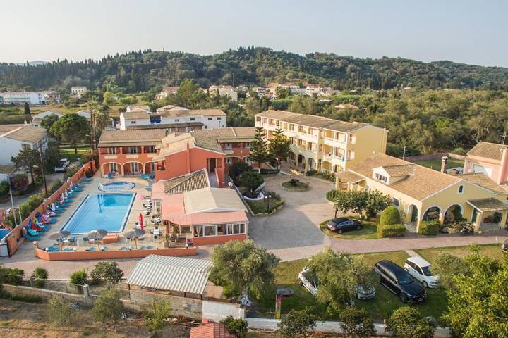 Hôtel pour 2 personnes, avec jardin ainsi que vue et piscine