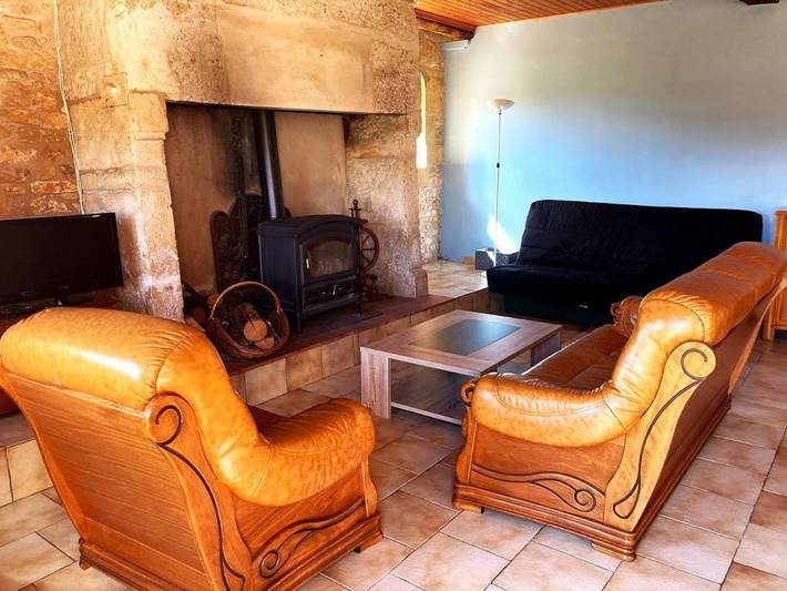 Gîte pour 10 personnes, avec terrasse et piscine, animaux acceptés à Vaunac