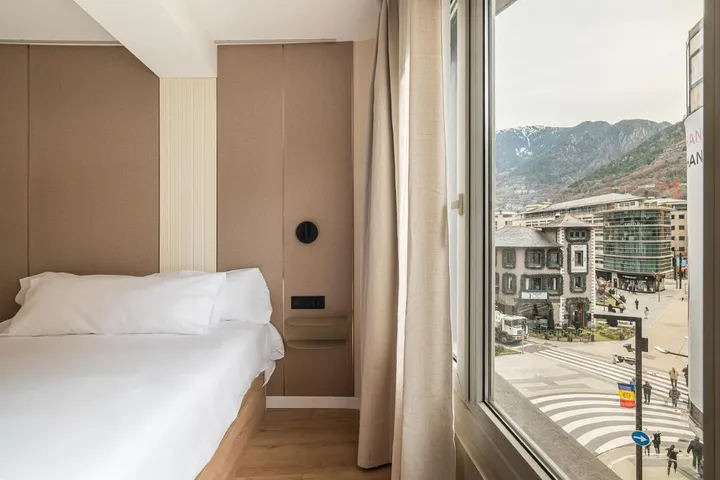 Hotel for 2 people, with terrace - 1