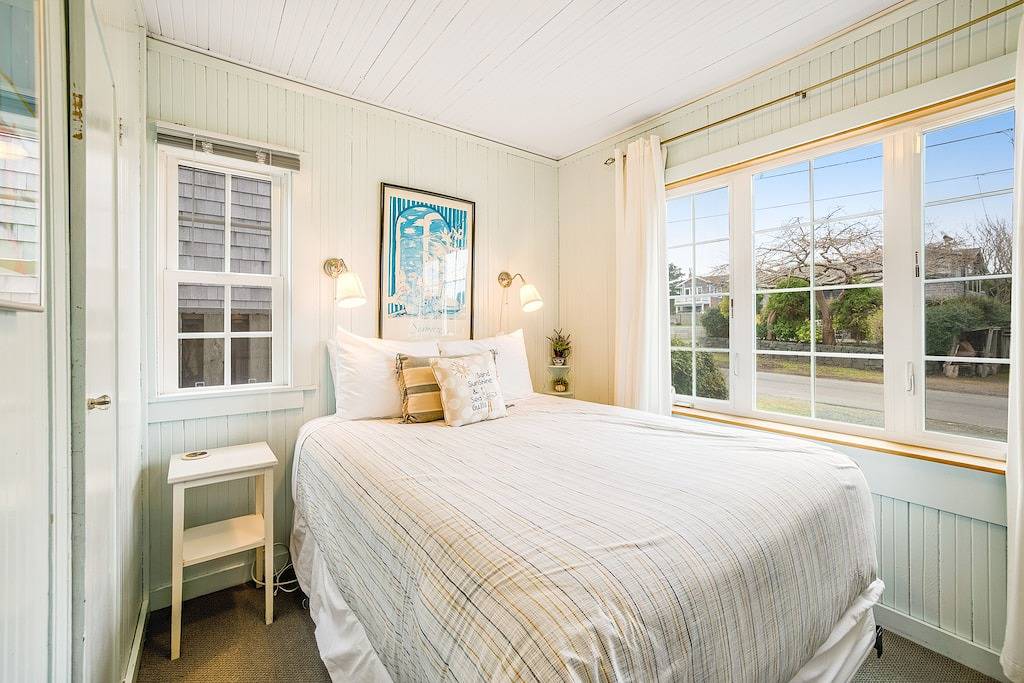 Charmantes hundefreundliches Ferienhaus mit Achterdeck und umzäuntem Garten - Zugang zum Strand in Gearhart, Clatsop County