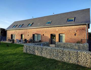 Gîte pour 12 personnes, avec jardin et terrasse dans Turretot