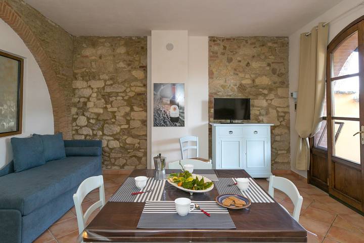 Appartamento 'Podere Nuti – 2 Beloro' - terrazza coperta in esclusiva, piscina e giardino in comune in Mazzanta, Cecina