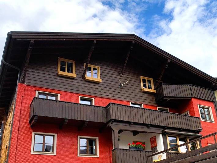 Hütte für 9 Personen, mit Terrasse und Ausblick, mit Haustier in Sankt Anton am Arlberg