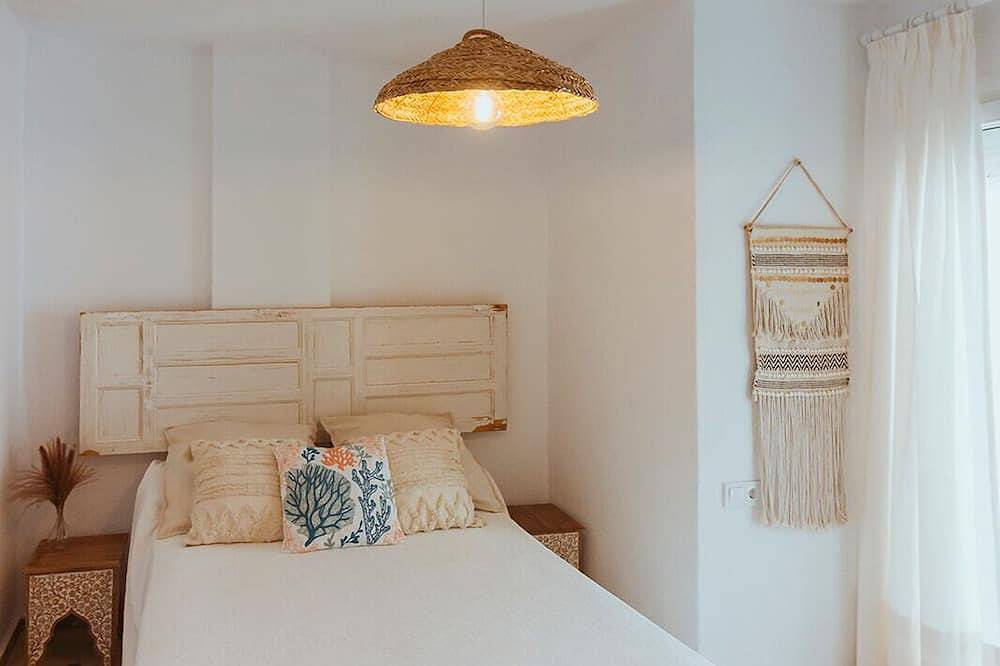 Geheel appartement, Apartment with large terrace next to the beach in La Carihuela, Torremolinos