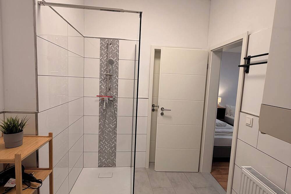 Ganze Wohnung, Dlg-Stays - \"Panorama 120\" Terrasse/Grill/Privat Parkplatz/Wlan/Streaming in Iserlohn, Märkischer Kreis