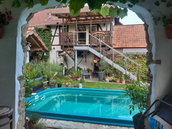 Ferienwohnung für 2 Personen, mit Pool und Garten in Uhlstädt-Kirchhasel - 2