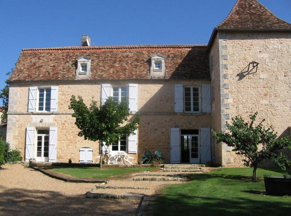 Gîte de 8 à 14 personnes in Mainzac, Parc naturel régional Périgord-Limousin