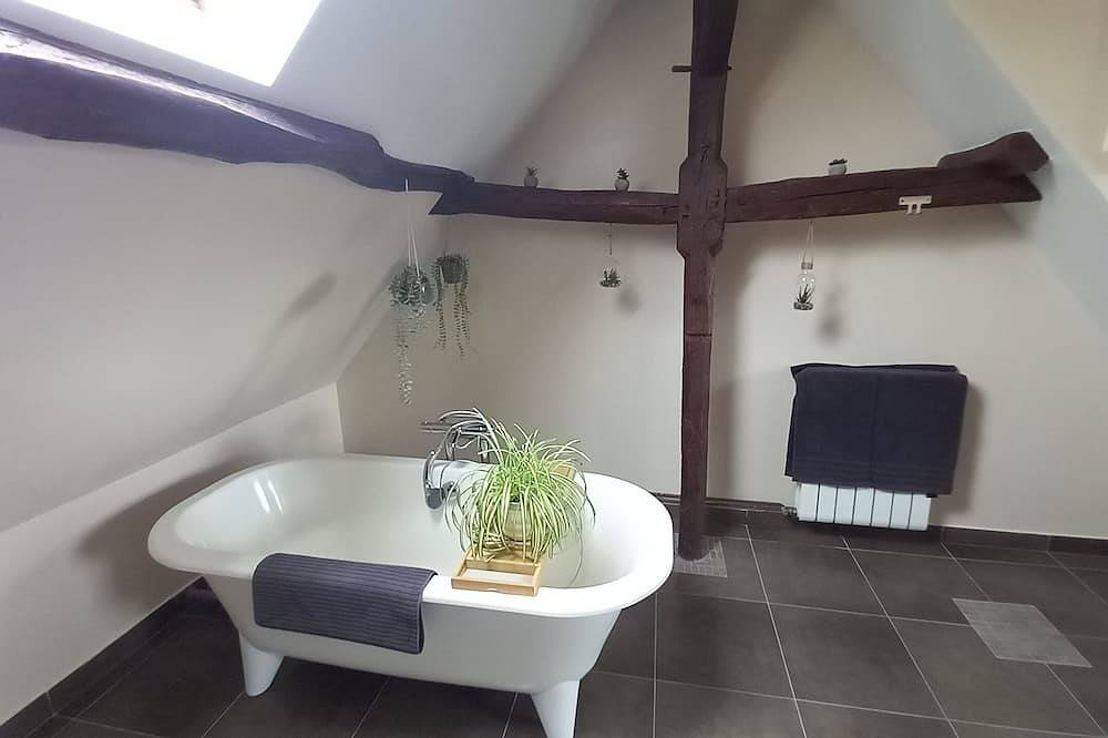 Beautiful Dordogne family farmhouse retreat with character, charm & private pool in Regionaler Naturpark Périgord-Limousin
