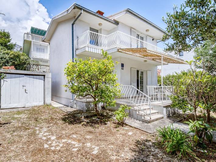 Ferienhaus für 5 Personen, mit Balkon/Terrasse und Balkon sowie Garten in Orebic