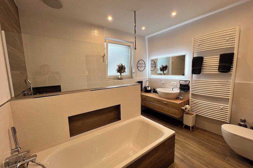 Ganze Wohnung, Design Apart Saalburg Ferienwohnung mitten im Taunus in Neu-Anspach, Hochtaunuskreis