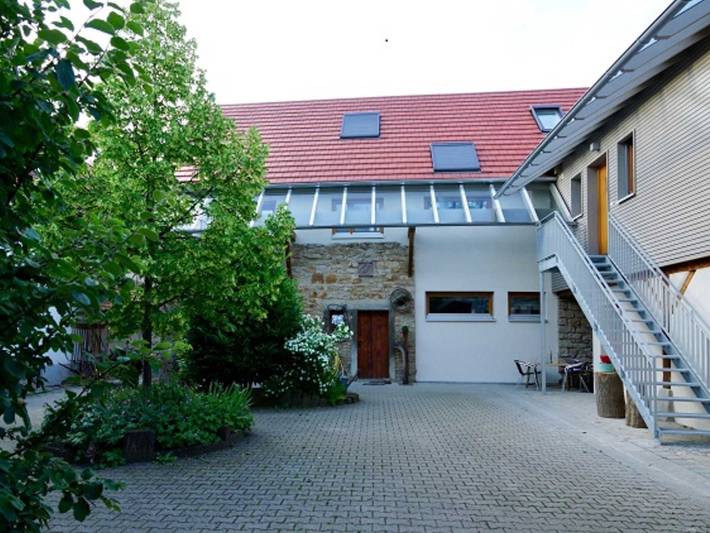 Ferienwohnung für 2 Personen, mit Balkon und Terrasse sowie Garten und Sauna in Breisach am Rhein - 3