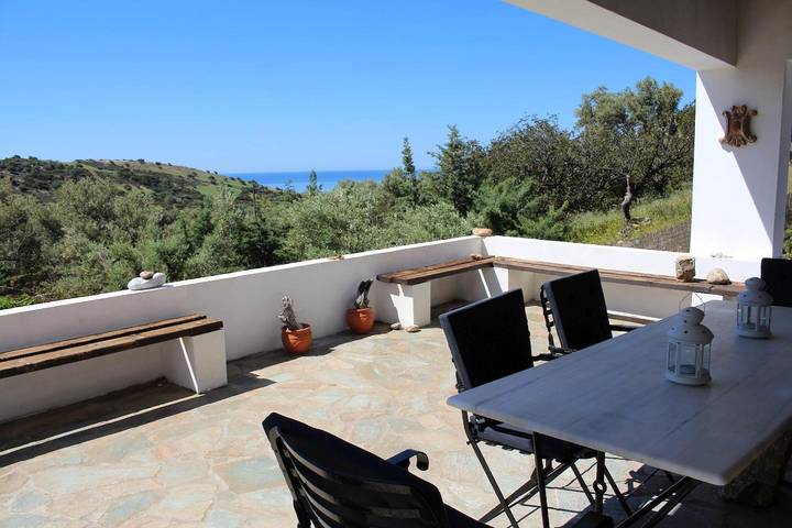 Location de vacances pour 7 personnes, avec vue et jardin, animaux acceptés dans Triopetra - 4