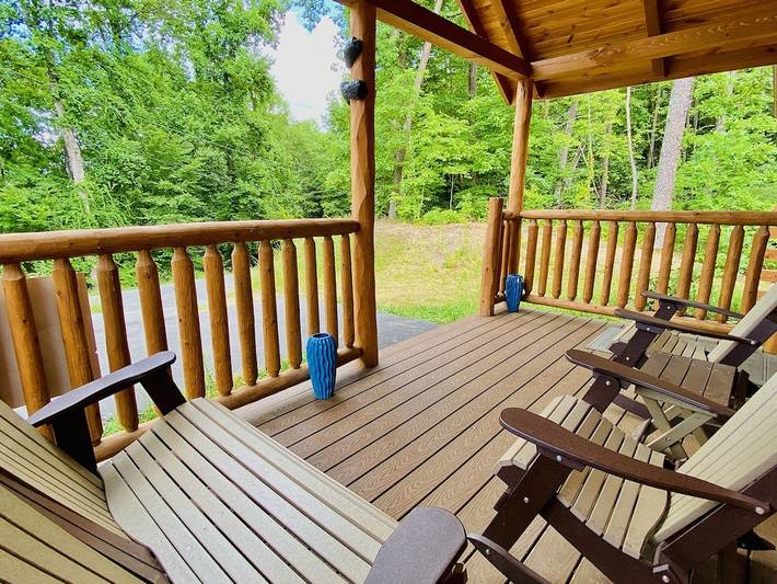 Glamping for 7 people, with hot tub and terrace in Pigeon Forge