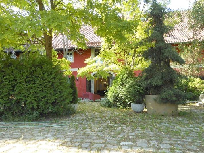 Ferienwohnung für 8 Personen, mit Balkon/Terrasse und Terrasse sowie Garten