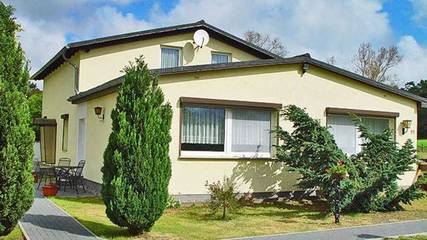Ferienwohnung für 3 Personen, mit Terrasse und Garten in Korswandt